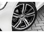 Volvo V60 2.0 T8 Recharge AWD R-Design 390Pk | Trekhaak | SOH 91% | Achteruitrijcamera | Apple carplay Android Auto | Stoel/stuurverwarming | 19"LMV