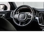 Volvo V60 2.0 T8 Recharge AWD R-Design 390Pk | Trekhaak | SOH 91% | Achteruitrijcamera | Apple carplay Android Auto | Stoel/stuurverwarming | 19"LMV