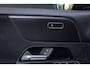 Mercedes-Benz GLB 200 Business Solution AMG 7p. | 7-Persoons | Camera | Stoelverwarming | 100% Dealer Onderhouden | Digital Dash | AMG pakket