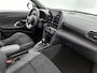 Toyota Yaris Cross 1.5 Hybrid 130 GR Sport | BTW Voertuig | Dodehoekdetectie | Elektrische achterklep | Parkeersensoren voor+achter | stoel+stuurverwarming | Apple CarPlay/Android Onderweg-naar-dealer