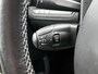 Peugeot 2008 SUV Crossway 130pk Automaat | Navigatie | Panoramadak | Achteruitrijcamera | Leder/Alcantara | Climate Control | Cruise Control | Parkeersensoren | Grip Control | Apple Carplay / Android Auto | Bluetooth | Elektrisch inklapbare spiegels | Automatisch dimlicht | Regensensor | Donker getint glas | 17" lichtmetalen velgen |