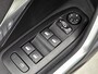 Peugeot 2008 SUV Crossway 130pk Automaat | Navigatie | Panoramadak | Achteruitrijcamera | Leder/Alcantara | Climate Control | Cruise Control | Parkeersensoren | Grip Control | Apple Carplay / Android Auto | Bluetooth | Elektrisch inklapbare spiegels | Automatisch dimlicht | Regensensor | Donker getint glas | 17" lichtmetalen velgen |