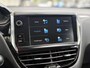 Peugeot 208 1.2 82pk Signature | Weinig kilometers | Navigatie | Cruise Control | Parkeersensoren | Privacy Glass | Lichtmetalen velgen