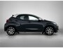 Toyota Yaris 1.5 Hybrid Executive Bi-tone | BTW voertuig | Head-Up Display | Dodehoek detectie | Parkeersensoren voor+achter | Stoelverwarming | Apple CarPlay/Android auto | Onderweg-naar-dealer