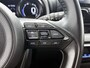 Toyota Yaris 1.5 Hybrid Executive Bi-tone | BTW voertuig | Head-Up Display | Dodehoek detectie | Parkeersensoren voor+achter | Stoelverwarming | Apple CarPlay/Android auto | Onderweg-naar-dealer