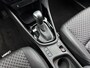Toyota Yaris 1.5 Hybrid Executive Bi-tone | BTW voertuig | Head-Up Display | Dodehoek detectie | Parkeersensoren voor+achter | Stoelverwarming | Apple CarPlay/Android auto | Onderweg-naar-dealer