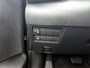 Toyota Yaris 1.5 Hybrid Executive Bi-tone | BTW voertuig | Head-Up Display | Dodehoek detectie | Parkeersensoren voor+achter | Stoelverwarming | Apple CarPlay/Android auto | Onderweg-naar-dealer