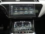 Audi E-tron e-tron 50 quattro Launch edition plus 71 kWh panorama dak | SoH 98,6 % | Appconnect | Electr. schuif panorama dak | Parkeersensoren voor en achter | Navigatie | Rubber koffermat | Warmtewerend glas | LM velgen 20"| Parkeersensoren voor en ach