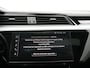 Audi E-tron e-tron 50 quattro Launch edition plus 71 kWh panorama dak | SoH 98,6 % | Appconnect | Electr. schuif panorama dak | Parkeersensoren voor en achter | Navigatie | Rubber koffermat | Warmtewerend glas | LM velgen 20"| Parkeersensoren voor en ach