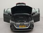 Audi E-tron e-tron 50 quattro Launch edition plus 71 kWh panorama dak | SoH 98,6 % | Appconnect | Electr. schuif panorama dak | Parkeersensoren voor en achter | Navigatie | Rubber koffermat | Warmtewerend glas | LM velgen 20"| Parkeersensoren voor en ach