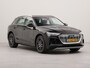 Audi E-tron e-tron 50 quattro Launch edition plus 71 kWh panorama dak | SoH 98,6 % | Appconnect | Electr. schuif panorama dak | Parkeersensoren voor en achter | Navigatie | Rubber koffermat | Warmtewerend glas | LM velgen 20"| Parkeersensoren voor en ach