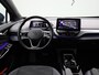 Volkswagen ID.4 Life 77 kWh 204 PK | Climate Control | Stoelverwarming | Stuurverwarming | Cruise Control Adaptief | Parkeersensoren Voor + Achter | Navigatie | Apple Carplay | Android Auto |