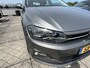 Volkswagen Polo 1.0 TSI Comfortline Executive Navigatie / Parkeersensoren / Trekhaak / Cruise control / Airco / App-connect