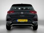 Volkswagen T-Roc 1.0 TSI Style 110 PK | handgeschakeld | Cruise Control Adaptief | Airco | Bluetooth | Parkeersensoren voor en achter |