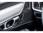Volvo V90 2.0 T6 Plug-in hybrid AWD Plus Bright | Adaptieve Cruise Control | Panoramadak | 360° Parkeercamera | Harman Kardon Audio | Stoel-/Stuur-/Voorruitverwarming | Dodehoek Detectie |