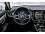 Volvo V90 2.0 T6 Plug-in hybrid AWD Plus Bright | Adaptieve Cruise Control | Panoramadak | 360° Parkeercamera | Harman Kardon Audio | Stoel-/Stuur-/Voorruitverwarming | Dodehoek Detectie |