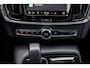 Volvo V90 2.0 T6 Plug-in hybrid AWD Plus Bright | Adaptieve Cruise Control | Panoramadak | 360° Parkeercamera | Harman Kardon Audio | Stoel-/Stuur-/Voorruitverwarming | Dodehoek Detectie |