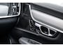 Volvo V90 2.0 T6 Plug-in hybrid AWD Plus Bright | Adaptieve Cruise Control | Panoramadak | 360° Parkeercamera | Harman Kardon Audio | Stoel-/Stuur-/Voorruitverwarming | Dodehoek Detectie |