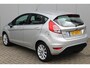 Ford Fiesta 1.0-100pk EcoBoost Titanium AUTOMAAT ! Gun u het gemak en comfort van een automaat ! Autm. airco, parkeersensoren v+a, metallic lak, cruise control, voorraamverwarming, navigatie, telefoonvoorb. etc.