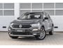 Volkswagen T-Roc 1.0 TSI 110pk Style | App Connect | Clima | Achteruitrijcamera | 17" Velgen
