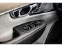 Volvo V90 2.0 T6 Plug-in hybrid AWD Ultra Bright | Adaptieve Cruise Control | Luchtvering | Bowers & Wilkins Audio | Trekhaak | Tailored Wool Sportstoelen | Panoramadak | Dodehoek Detectie | Head-Up Display | Stoel-/Stuurverwarming | Parkeercamera |