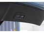 Volvo EX40 Single Ex. Range Ultra 82 kWh / Panorama schuif-kanteldak / 360 Camera / Harman Kardon / Trekhaak / Stuur- en stoelverwarming / Adaptive Cruise / Elektrische best.stoel met geheugen