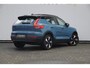 Volvo EX40 Single Ex. Range Ultra 82 kWh / Panorama schuif-kanteldak / 360 Camera / Harman Kardon / Trekhaak / Stuur- en stoelverwarming / Adaptive Cruise / Elektrische best.stoel met geheugen