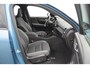 Volvo EX40 Single Ex. Range Ultra 82 kWh / Panorama schuif-kanteldak / 360 Camera / Harman Kardon / Trekhaak / Stuur- en stoelverwarming / Adaptive Cruise / Elektrische best.stoel met geheugen