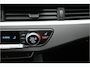 Audi A4 Avant 40 TFSI S Edition Competition Pano ACC Stoelverw Camera 18"