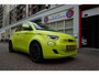 Fiat 500e La Prima | Ultra Luxe | Leer | Panorama | Adaptive cruise + Lane | Apple Carplay | 17inck Sportvelgen | Full LED | Acid Yellow