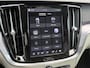 Volvo V60 2.0 B3 Core intellisafe/ keyless entry/ climate line/ 19 inch/ extra getint glas