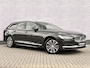 Volvo V90 2.0 T6 Plug-in Hybrid AWD Core Bright | PHEV Long Range | Harman Kardon Audio | Trekhaak | Achteruitrijcamera | Parkeersensoren | Keyless Entry | Elektrische Achterklep | Elektrisch Verstelbare Voorstoelen | Cruise Control Adaptief | BLIS | Navigatie | Apple Carplay | Android Auto