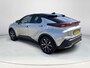 Toyota C-HR / C-HR+ 2.0 Plug-in Hybrid 220 Dynamic **TWEEDE PINKSTERDAG GEOPEND/ DODEHOEK DETECTIE/ STUURVERWARMING/ KEYLESS**