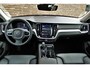 Volvo V60 T6 Plug-in hybrid AWD Plus Bright | Elektrische voorstoelen met geheugenfunctie | Stoel-/ stuurwielverwarming | Verwarmbare achterbank | Elektrisch bedienbare achterklep | Lederen bekleding | Apple CarPlay, Android Auto | Adaptive Cruise Control | Park Assist voor + achter incl. camera