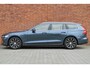 Volvo V60 T6 Plug-in hybrid AWD Plus Bright | Elektrische voorstoelen met geheugenfunctie | Stoel-/ stuurwielverwarming | Verwarmbare achterbank | Elektrisch bedienbare achterklep | Lederen bekleding | Apple CarPlay, Android Auto | Adaptive Cruise Control | Park Assist voor + achter incl. camera