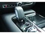 Volvo V60 T6 Plug-in hybrid AWD Plus Bright | Elektrische voorstoelen met geheugenfunctie | Stoel-/ stuurwielverwarming | Verwarmbare achterbank | Elektrisch bedienbare achterklep | Lederen bekleding | Apple CarPlay, Android Auto | Adaptive Cruise Control | Park Assist voor + achter incl. camera