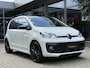 Volkswagen Up! 1.0 *!* R-LINE *!* ECC/ CRUISE/ 17 INCH/ CAMERA/ STOELVERWARMING *!*