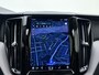 Volvo XC60 T6 Plug-in AWD Ultimate Dark | Luchtvering | Memory seats | Trekhaak | Long range | Head up | Schuif/kantel dak |