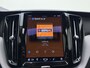 Volvo XC60 T6 Plug-in AWD Ultimate Dark | Luchtvering | Memory seats | Trekhaak | Long range | Head up | Schuif/kantel dak |