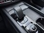 Volvo XC60 T6 Plug-in AWD Ultimate Dark | Luchtvering | Memory seats | Trekhaak | Long range | Head up | Schuif/kantel dak |