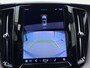 Volvo XC60 T6 Plug-in AWD Ultimate Dark | Luchtvering | Memory seats | Trekhaak | Long range | Head up | Schuif/kantel dak |