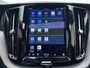 Volvo XC60 T6 Plug-in AWD Ultimate Dark | Luchtvering | Memory seats | Trekhaak | Long range | Head up | Schuif/kantel dak |