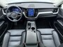 Volvo XC60 T6 Plug-in AWD Ultimate Dark | Luchtvering | Memory seats | Trekhaak | Long range | Head up | Schuif/kantel dak |
