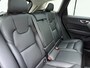 Volvo XC60 T6 Plug-in AWD Ultimate Dark | Luchtvering | Memory seats | Trekhaak | Long range | Head up | Schuif/kantel dak |