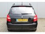 Skoda Fabia Combi 1.2-86pk TSI Arctic. Zeer praktische station met een riante kofferruimte ! Airco, elektr. ramen voor, radio/cd speler etc.