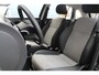 Skoda Fabia Combi 1.2-86pk TSI Arctic. Zeer praktische station met een riante kofferruimte ! Airco, elektr. ramen voor, radio/cd speler etc.