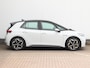 Volkswagen ID.3 3 Pro 58 kWh | Warmtepomp | Stoel- en stuurverwarming | Adaptive cruise control | 19" lichtmetaal |