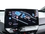 Volkswagen ID.3 3 Pro 58 kWh | Warmtepomp | Stoel- en stuurverwarming | Adaptive cruise control | 19" lichtmetaal |