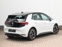 Volkswagen ID.3 3 Pro 58 kWh | Warmtepomp | Stoel- en stuurverwarming | Adaptive cruise control | 19" lichtmetaal |