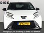 Toyota Aygo X 1.0 VVT-i MT Pulse Bi-Tone | Apple Carplay & AndroidAUTO | Climate Control | Lichtmetalen velgen |